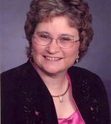 Juette Holseth passes on